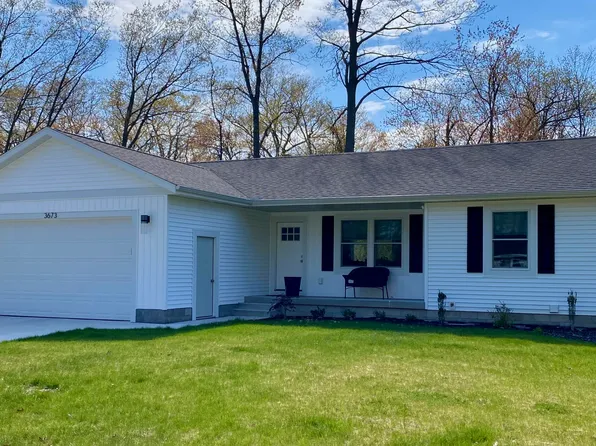 3673 Waalkes St, Norton Shores, MI 49444