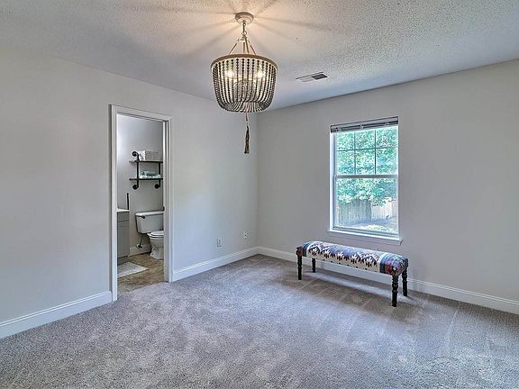 5th image of 189 Pebble Creek Dr