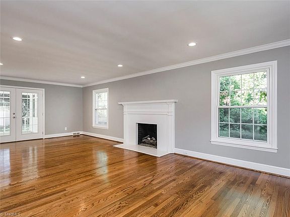 2nd image of 3801 Madison Ave