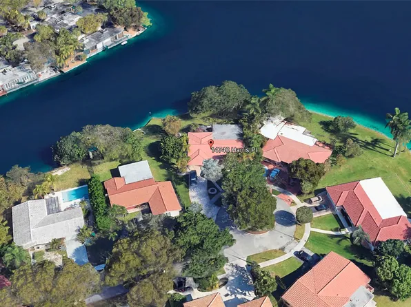 14740 Harris Place, Miami Lakes, FL 33014