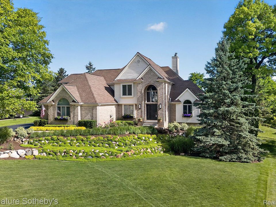 1st image of 9880 Boulder Ct
