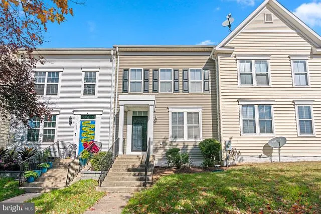 1753 Tobias Dr SE — Photo 1