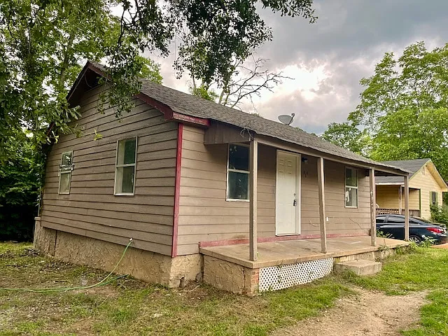 111 Kentucky Avenue - 1 — Photo 1