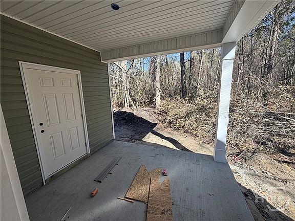 4th image of 800 OF Lanier Road