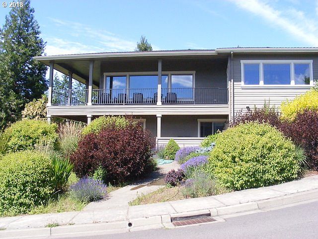 1st image of 165 Wetleau Dr