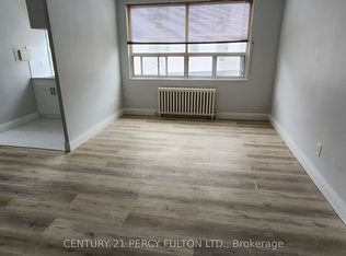 2275 Weston Rd #215, Toronto, ON M9N1Z6