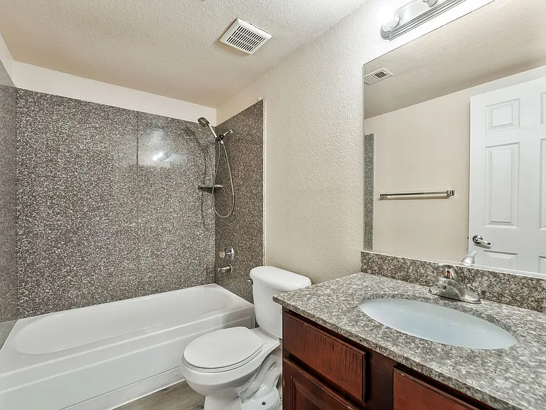 5062 River Glen Dr #151 — Photo 11