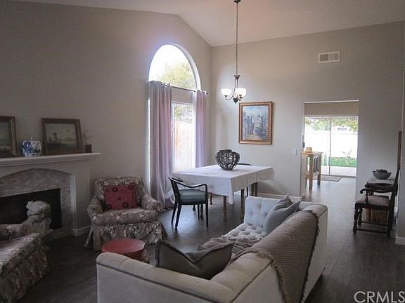 4th image of 39645 Almansa Ct