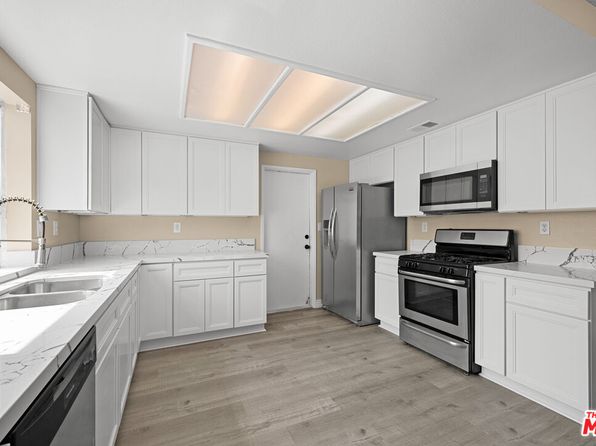 25626 Vespucci Ave #25626