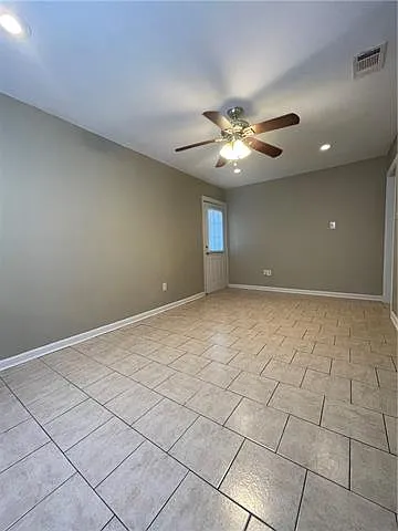 3 bed, 1.0 bath, 1107 sqft, $1,500 — Photo 4