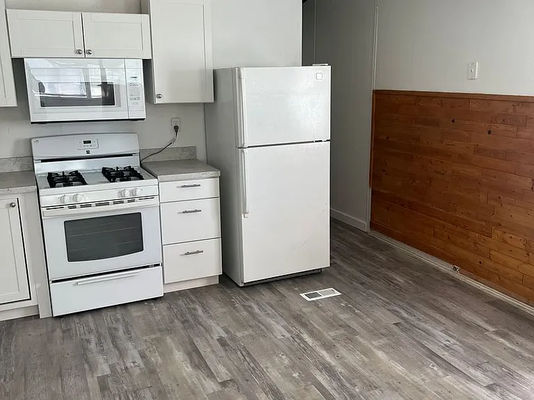 514 Laurel St — Photo 5