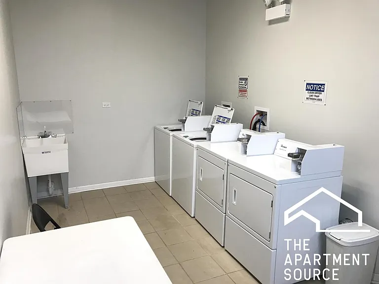 7606 N Paulina St #307 — Photo 12