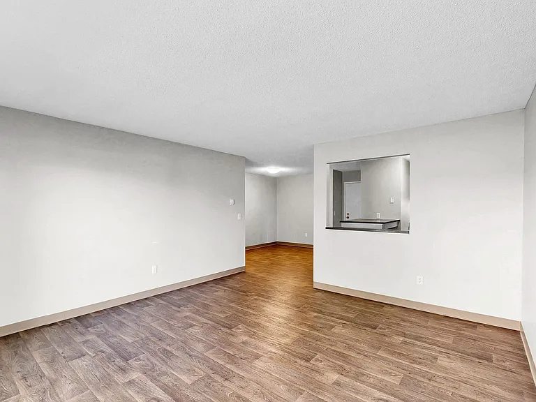 Audenn Apartments — Photo 22