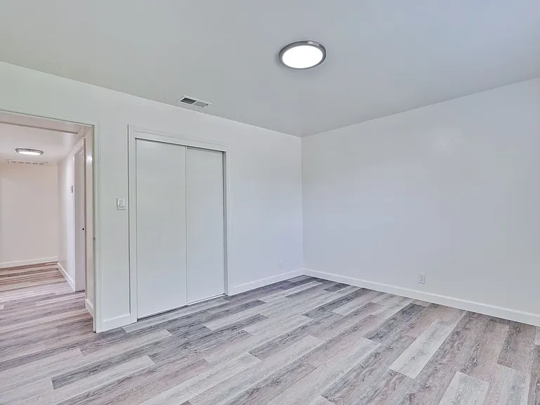 800 W Hacienda Ave — Photo 17