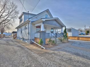 6172 William St #2, Niagara Falls, ON L2E 5S1