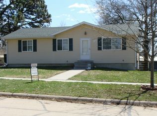 110 W Dewey St, Cook, NE 68329