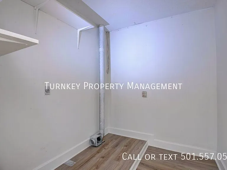 1910 Fair Oaks Dr — Photo 12