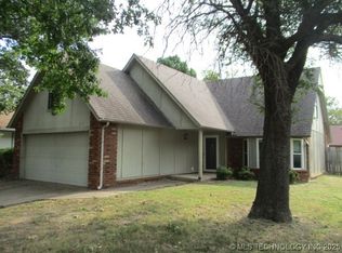 517 S Hemlock Ave, Broken Arrow, OK 74012