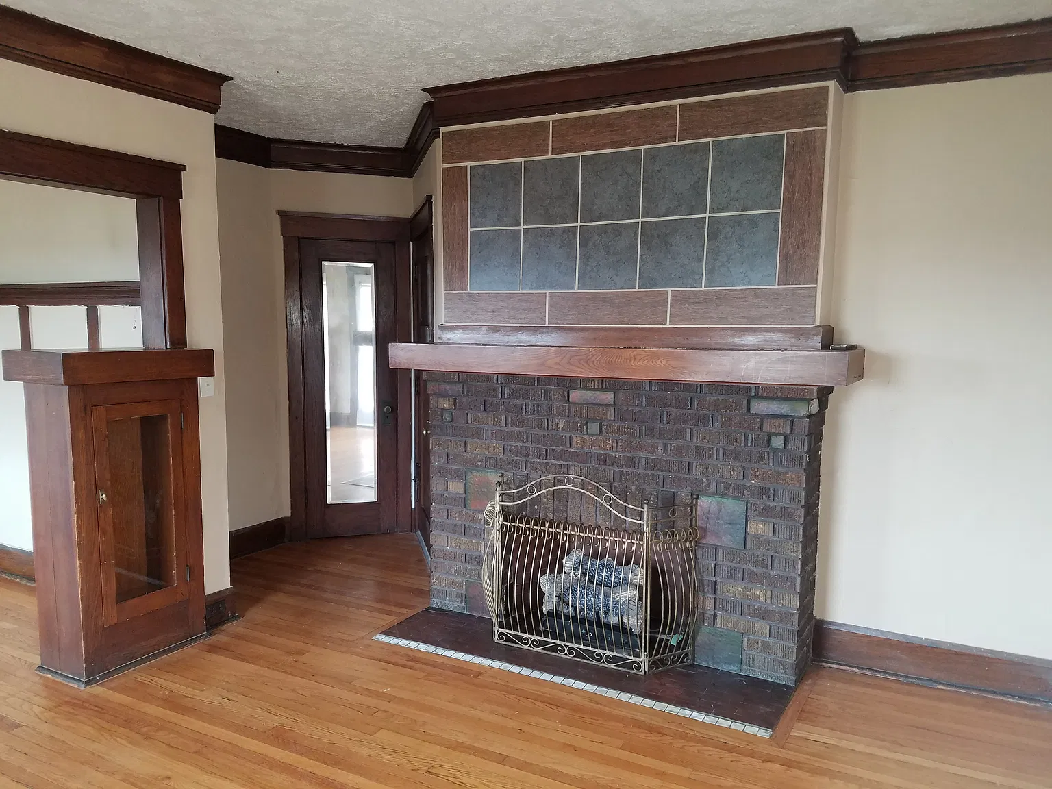 543 Park Ave — Photo 4