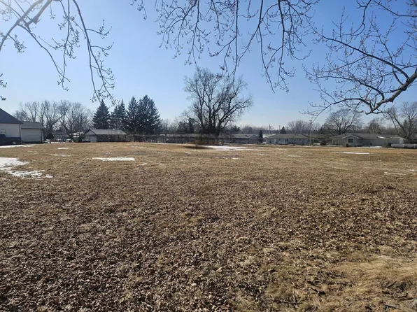 28-91-9 Former Southside Shl, Oelwein, IA 50662