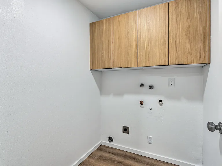 5210-5232 SE Rinearson Rd #5230 — Photo 16