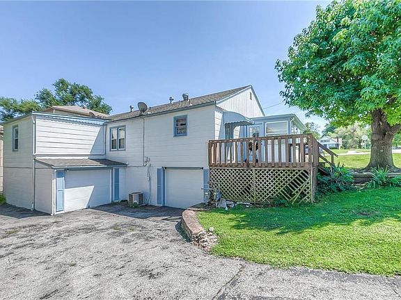5th image of 2124 Grandview Blvd