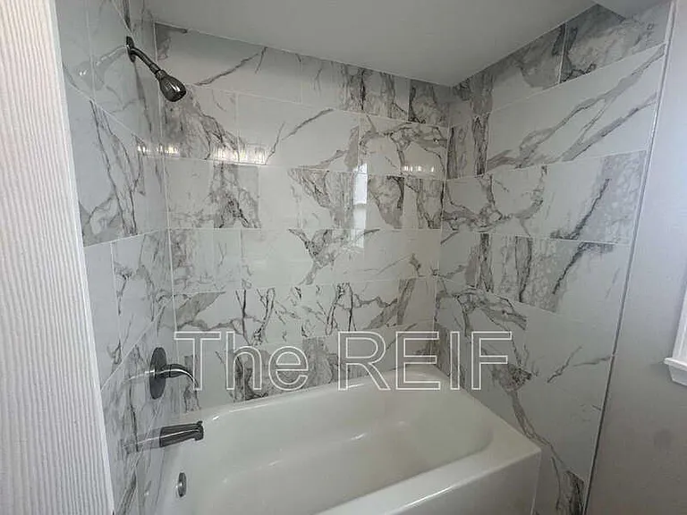3324 Greenfield Rd — Photo 9