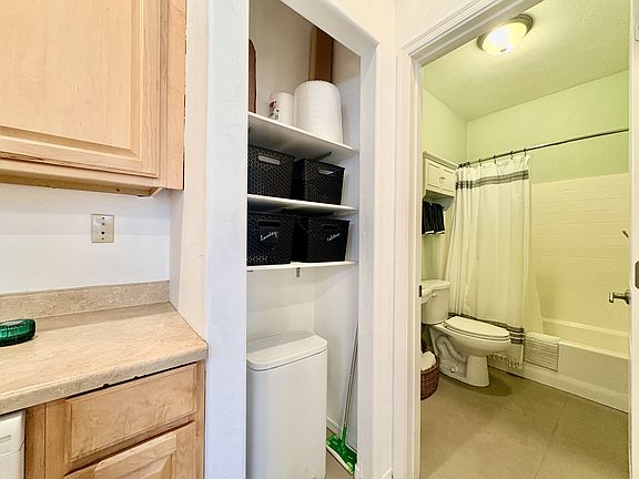 5th image of 1718 E Grant Rd #2
