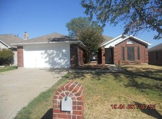 6219 Saint Leonard Dr, Arlington, TX 76001
