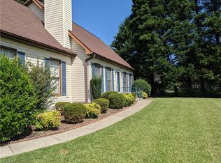 1182 Jonestown Rd, Winston Salem, NC 27103