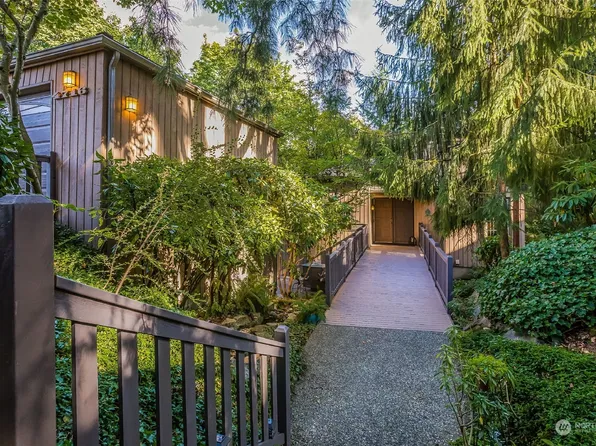 4716 142nd Place SE, Bellevue, WA 98006