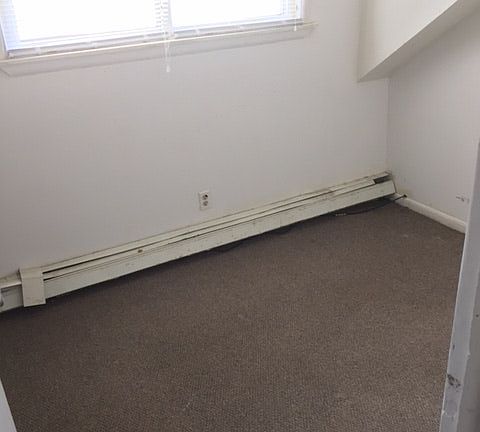 3rd image of 1913 11th Ave