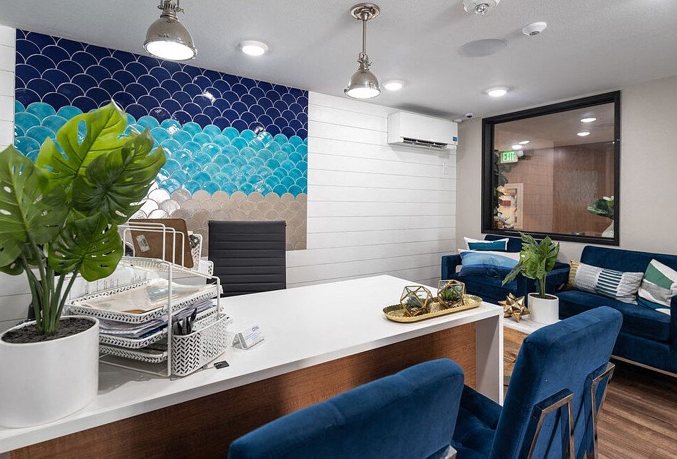 Leasing Office