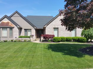 2391 Kingscross Dr, Shelby Township, MI 48316