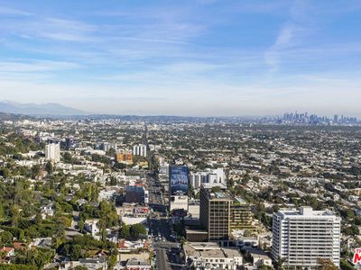 9255 Doheny Rd APT 1906, West Hollywood, CA, 90069