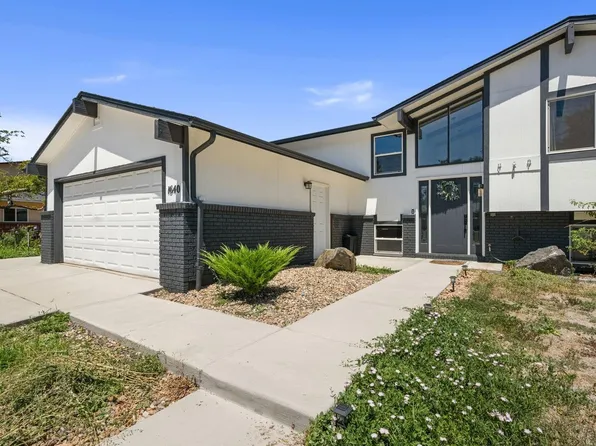 1640 Amherst Dr, Longmont, CO 80503