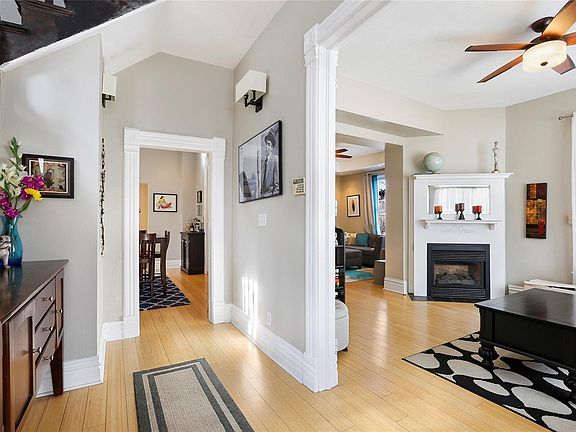 5th image of 139 N Grant St