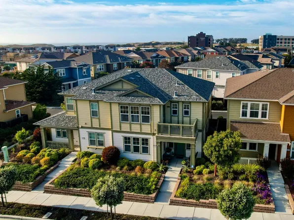 211 9th St, Marina, CA 93933