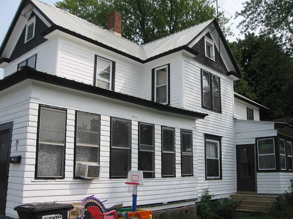 1st image of 19 2nd St