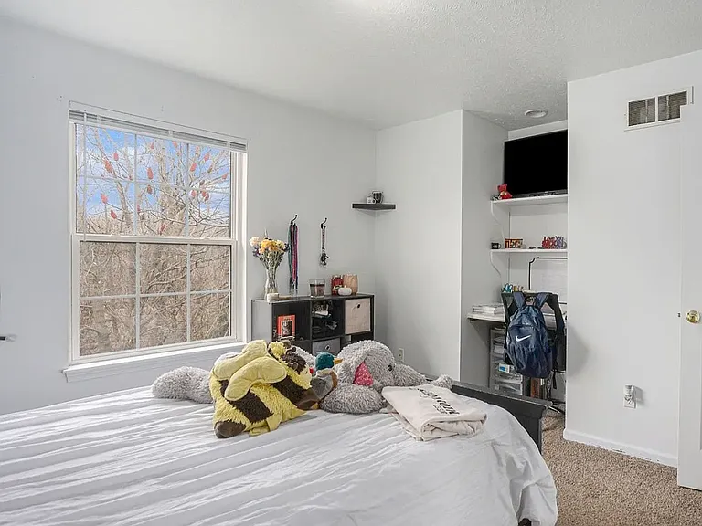North Campus Village-Student Housing — Photo 9