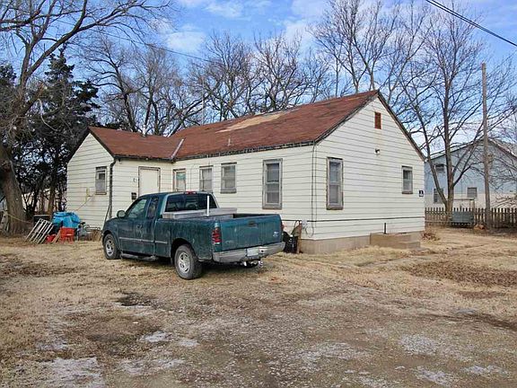 5th image of 1140 S Topeka St