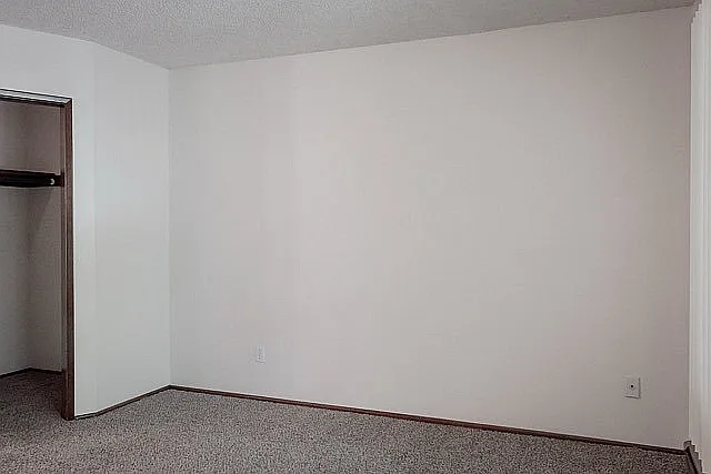 Villa 34 Apartments - Portland Oregon