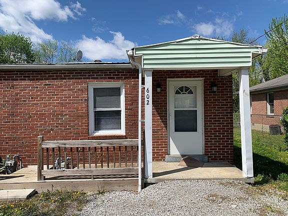 3rd image of 600-602 Burks Branch Rd #2B-1BA-920SQFT