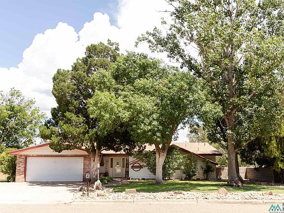 2nd image of 147 Yucca Dr