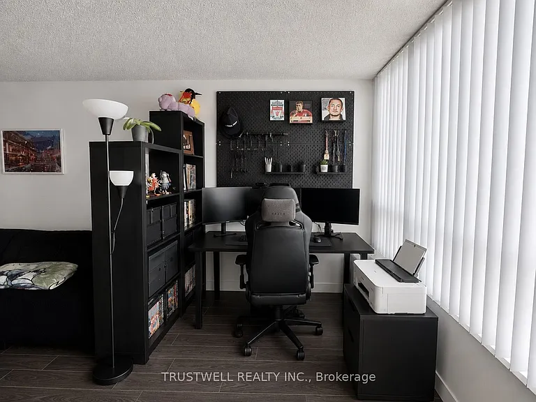 18 Spring Garden Ave #Penthouse 107 — Photo 7