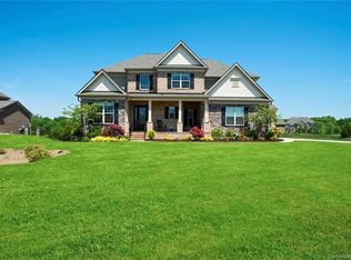 3008 Rocky Hollow Dr, Waxhaw, NC 28173