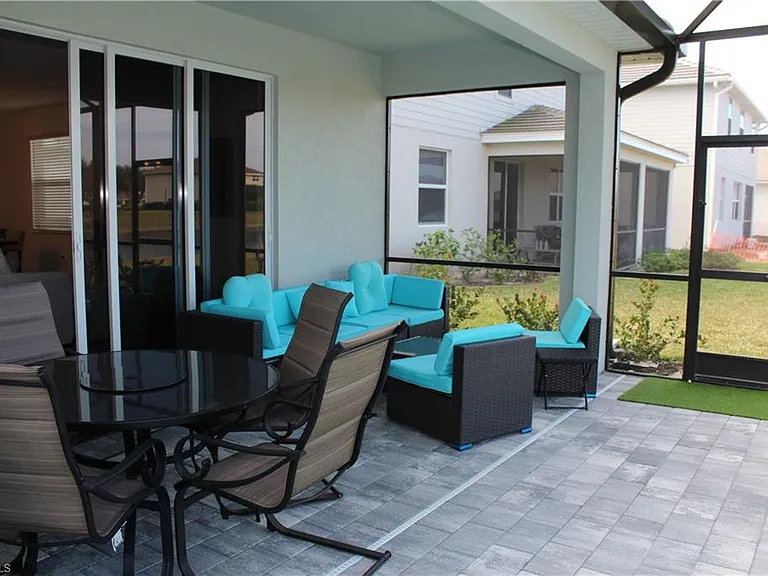 2261 Avocado Ln — Photo 21
