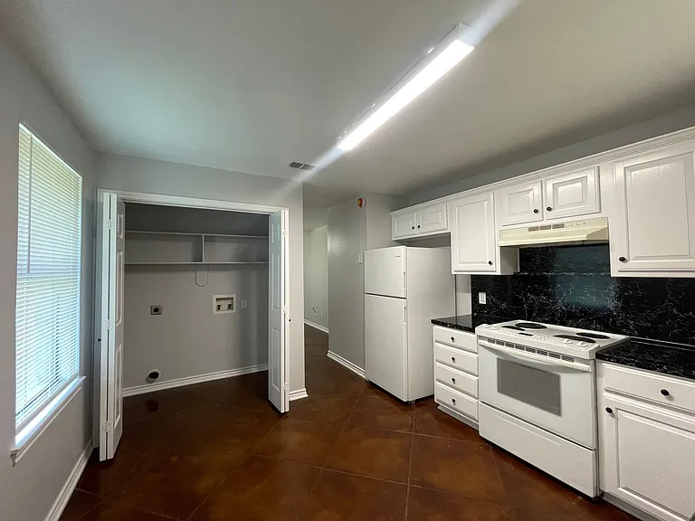 203 Memory Ln #C — Photo 7
