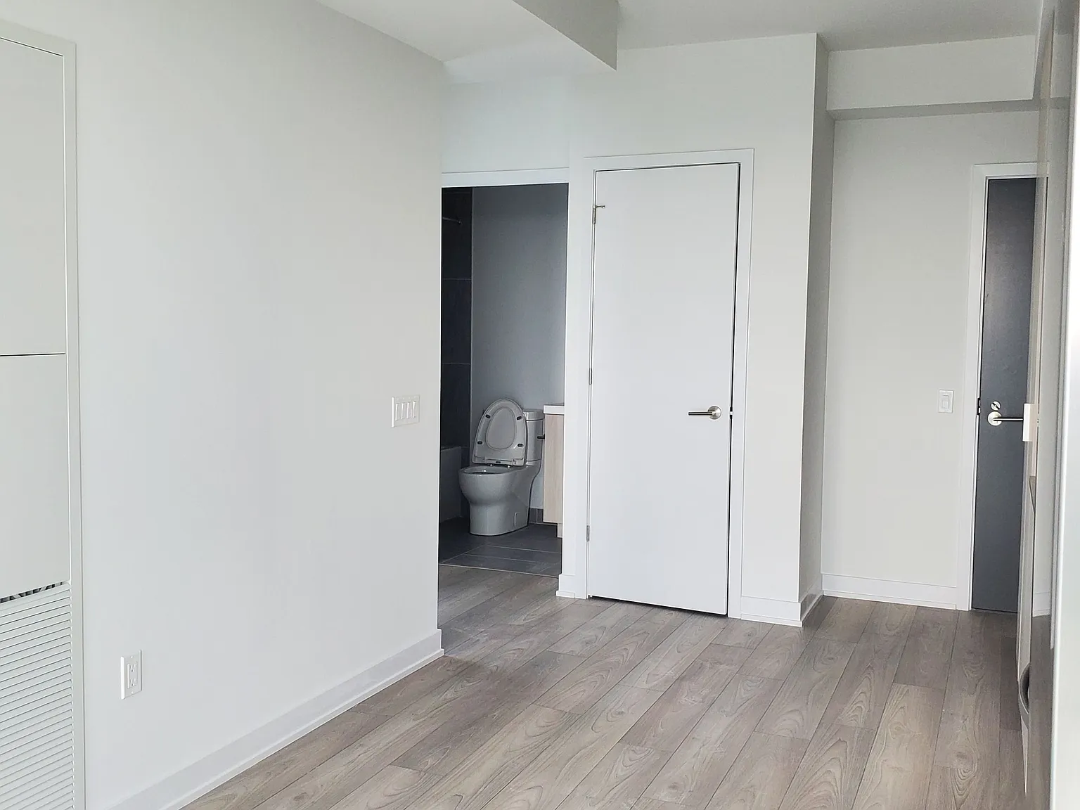 2 bed, $2,700 — Photo 1