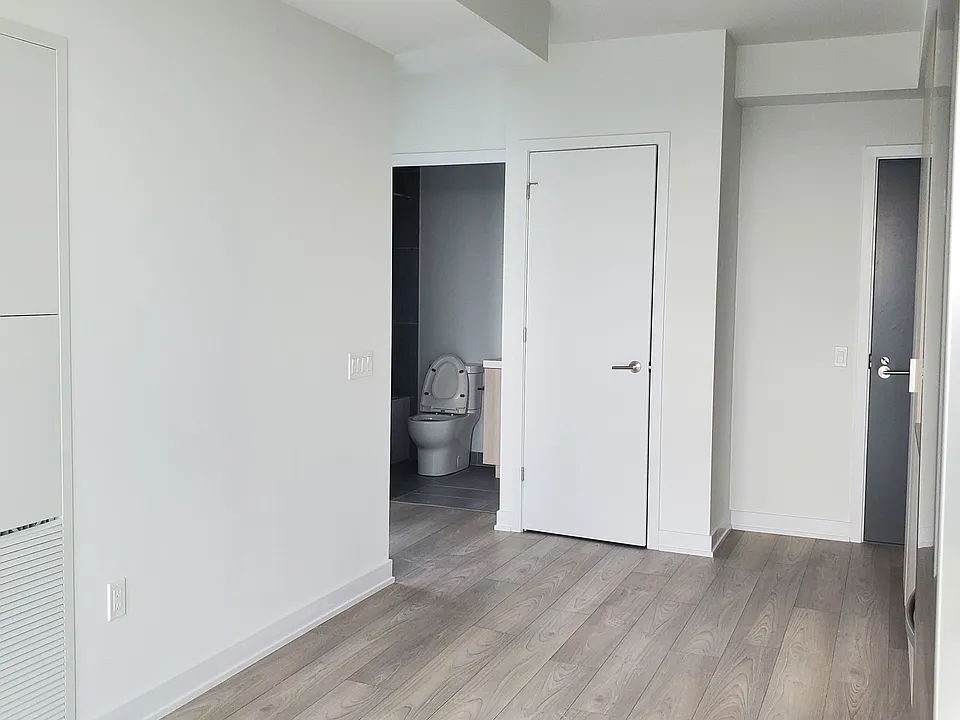 5858 Yonge St #2505